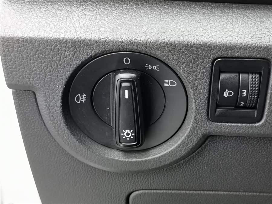 Volkswagen T-Cross 2019 immagine di auto #22