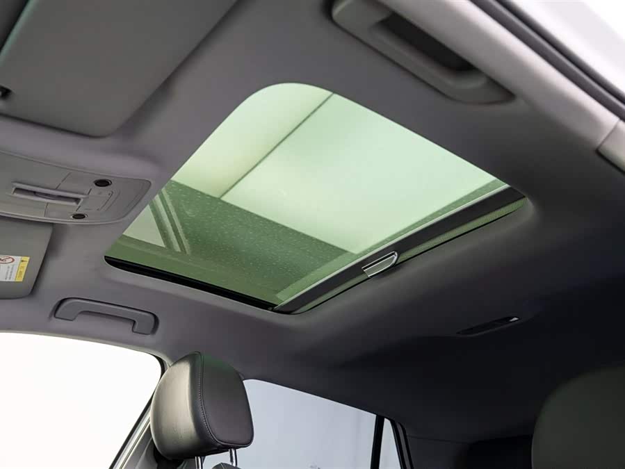 Audi Q2L 2023 car image #22