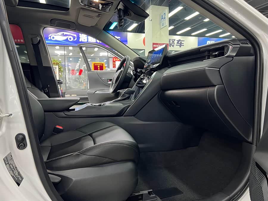 Toyota Harrier 2022 car image #22