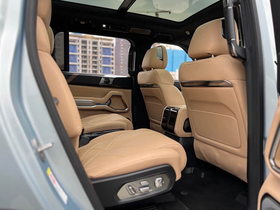 FangChengBao Leopard 8 2025 car image #22