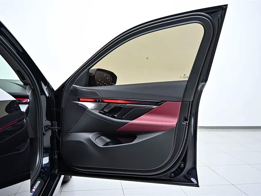 BMW 5 Series 2025 car image #22