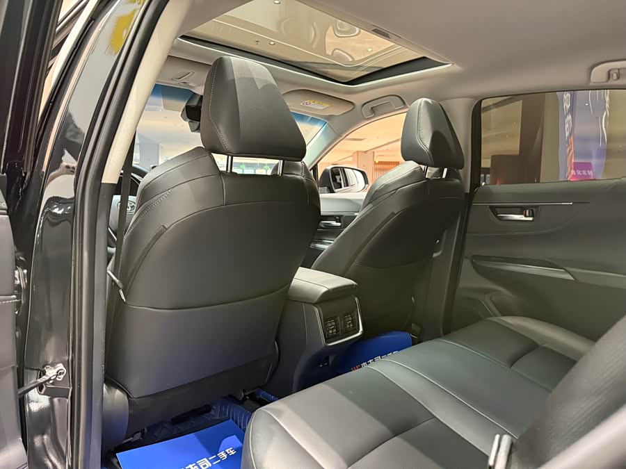 Toyota Venza 2022 car image #22