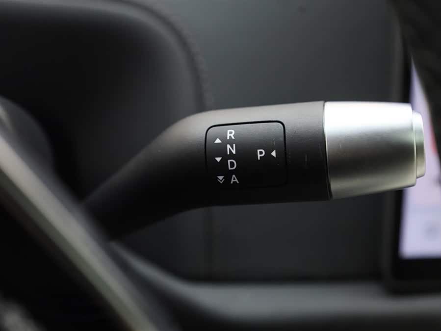 Li L7 2024 immagine di auto #22