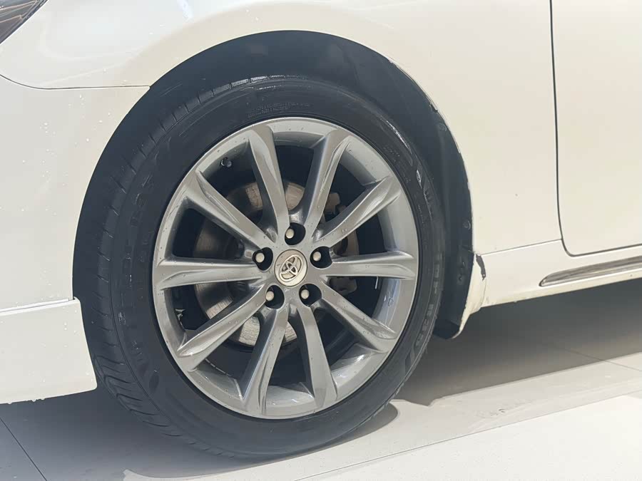 Toyota Reiz 2013 immagine di auto #22