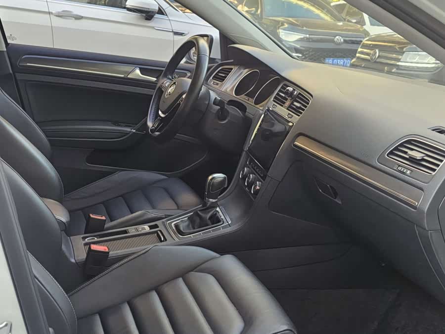 Volkswagen Golf 2016 car image #22