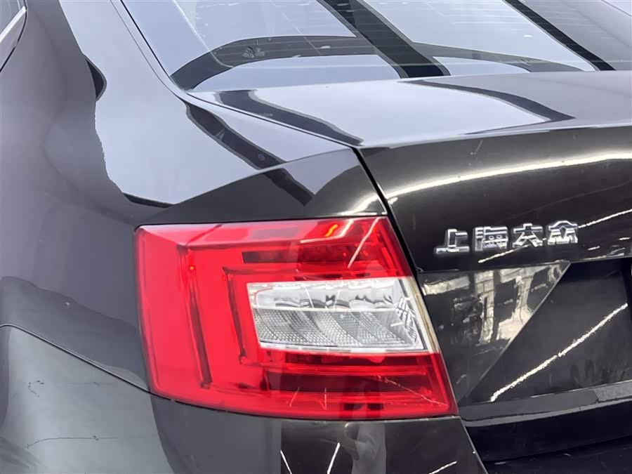 Skoda Octavia 2015 car image #22