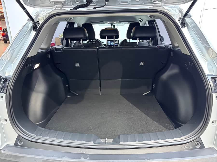 Toyota Frontlander 2024 car image #22