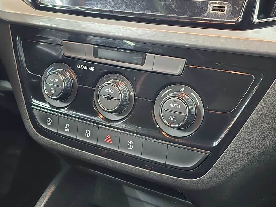 Skoda Kamiq 2019 #22 Skoda Kamiq 2019 car image #22