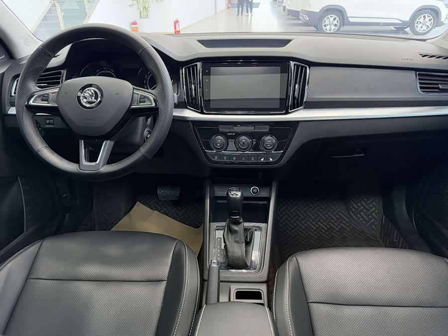 Skoda Kamiq 2021 изображение автомобиля #22