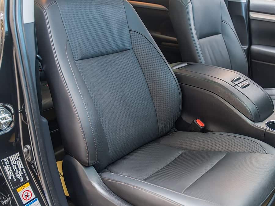 Toyota Highlander 2021 car image #22