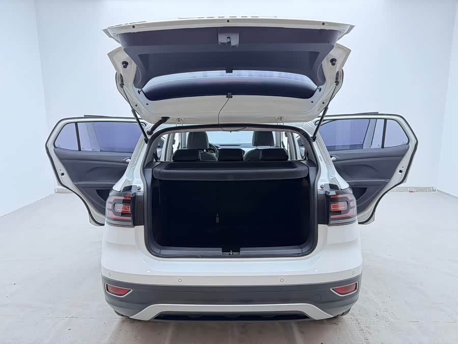 Volkswagen Tacqua 2022 car image #22
