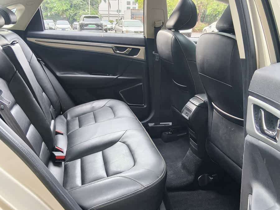 GEELY Emgrand GL 2016 immagine di auto #22