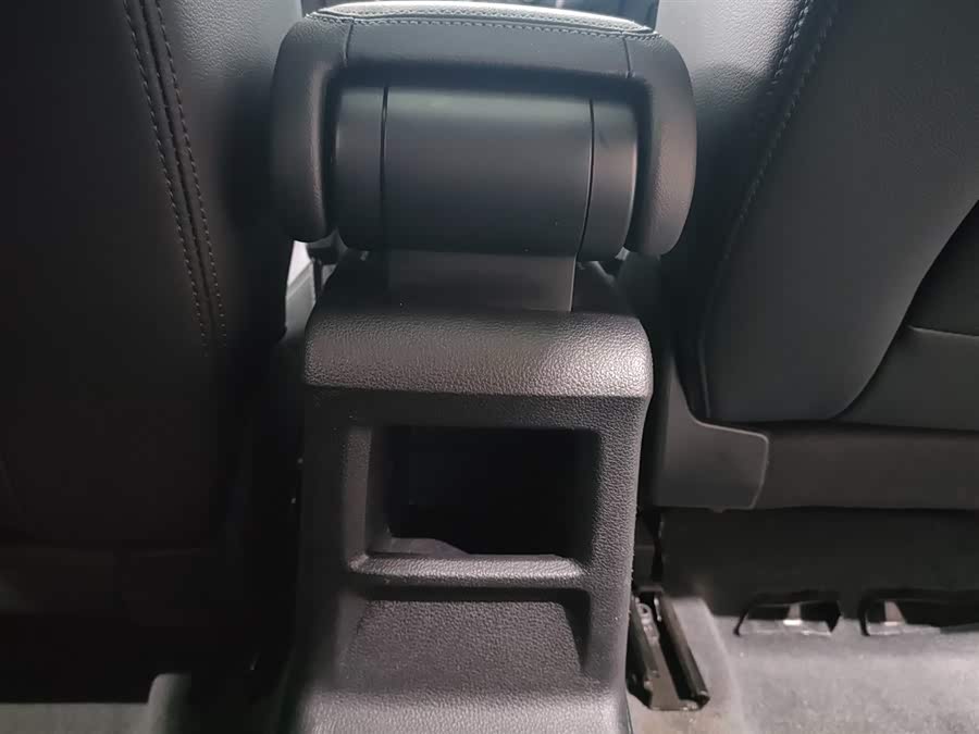 Audi Q2L 2024 صورة سيارة #22