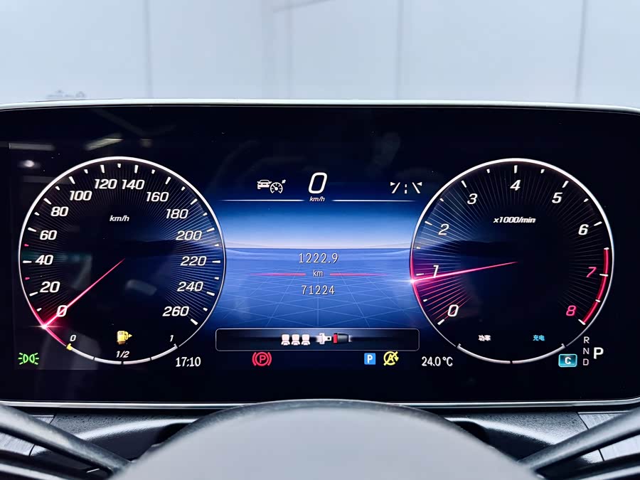 Mercedes-Benz C Class 2022 car image #22