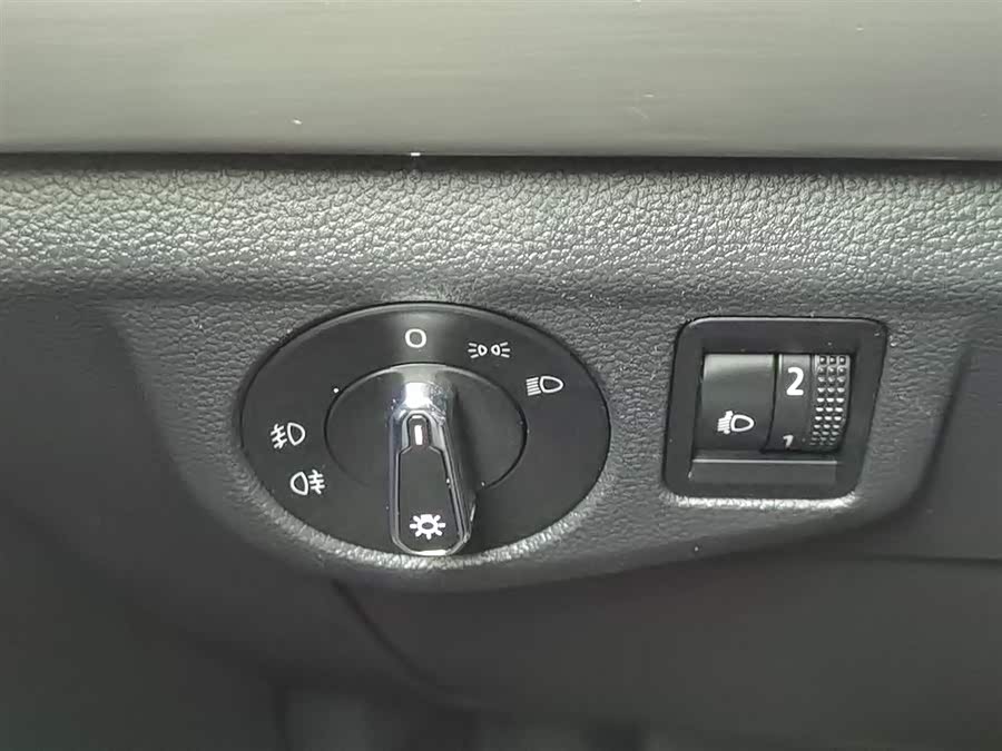 Volkswagen Bora 2020 car image #22