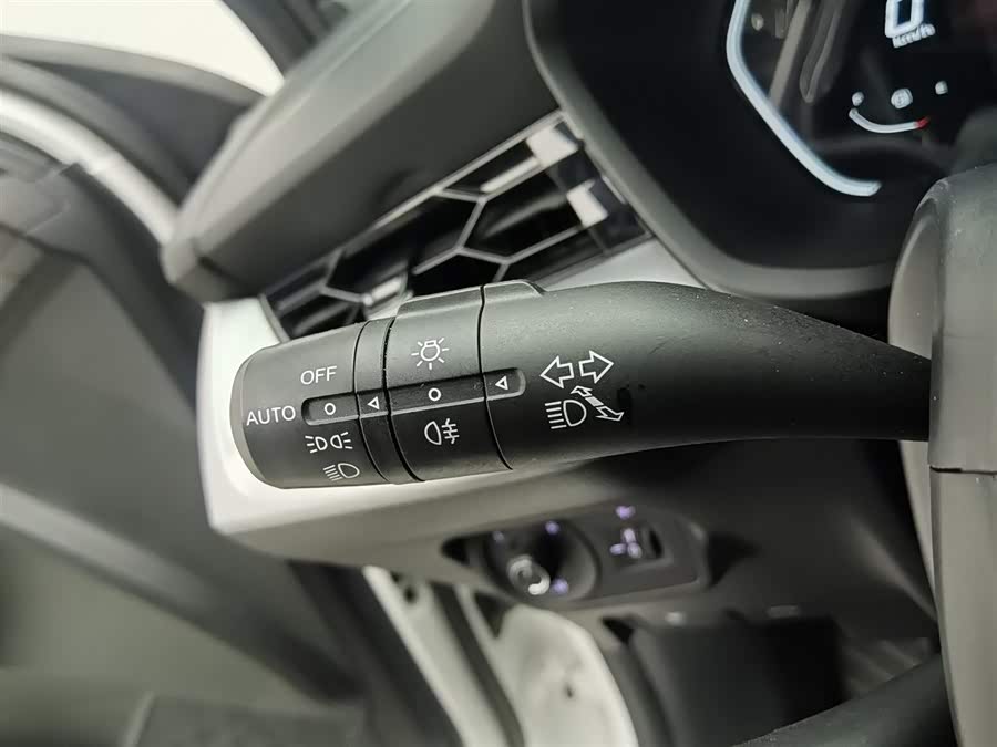 MG 5 2023 car image #22