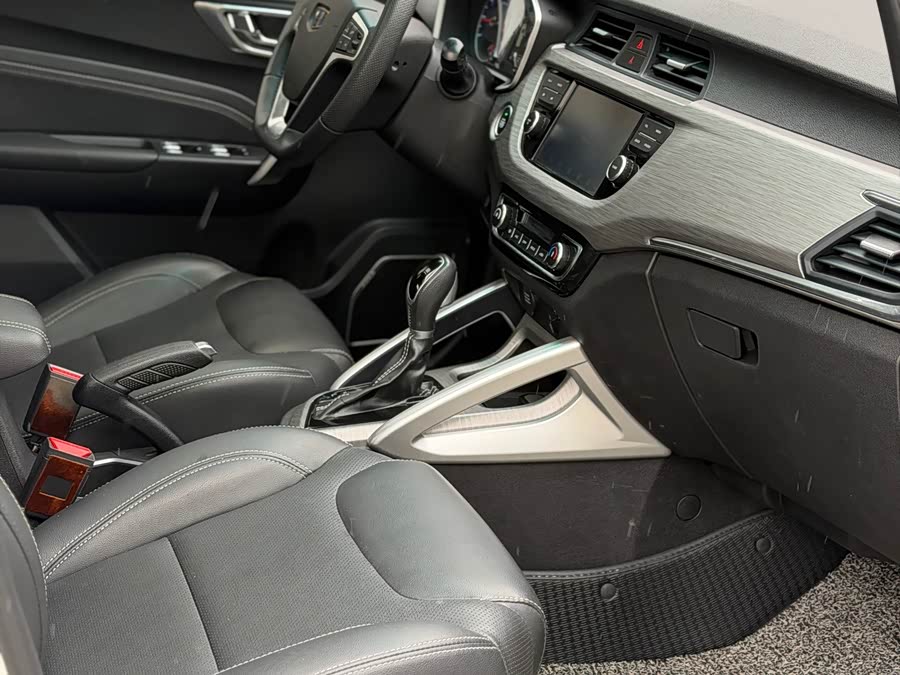 GEELY Vision X3 2017 image de voiture #22