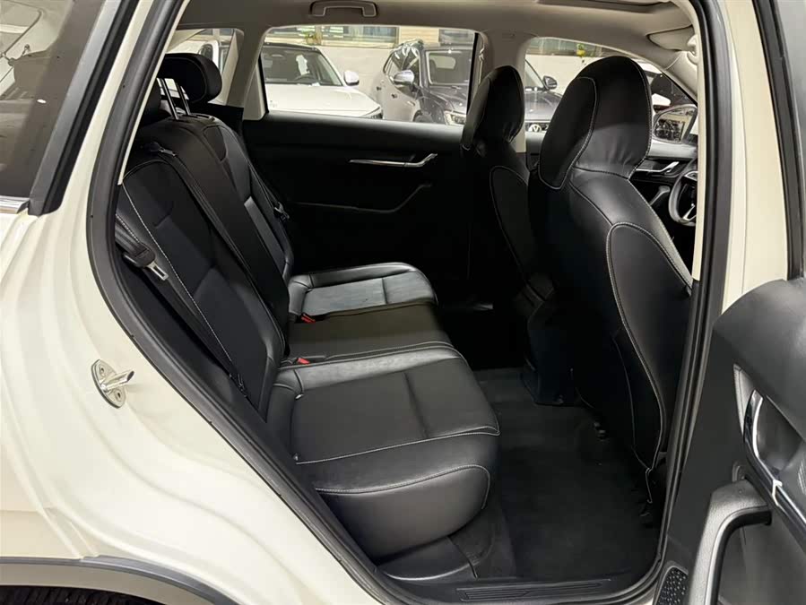 Skoda Kamiq 2022 car image #22