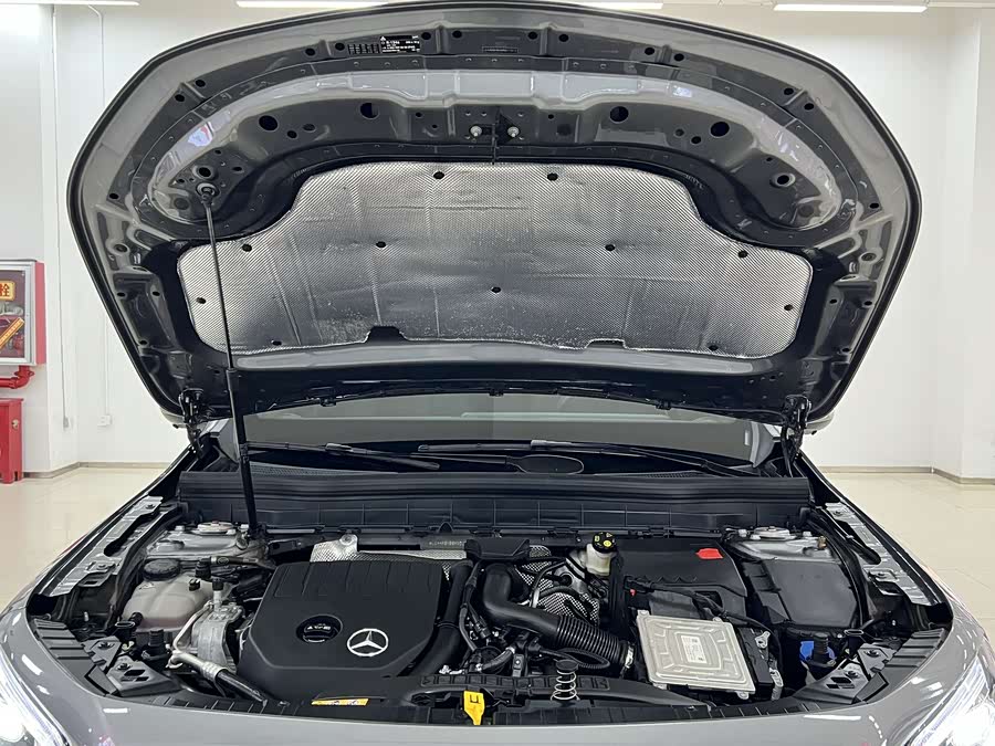 Mercedes-Benz GLB Class 2021 car image #22