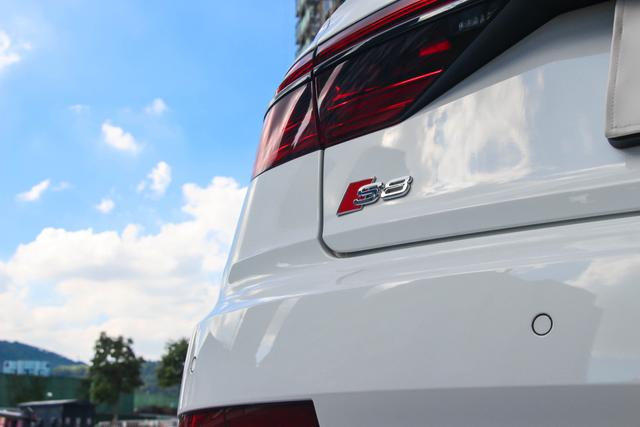 Audi S8 2022 immagine di auto #22