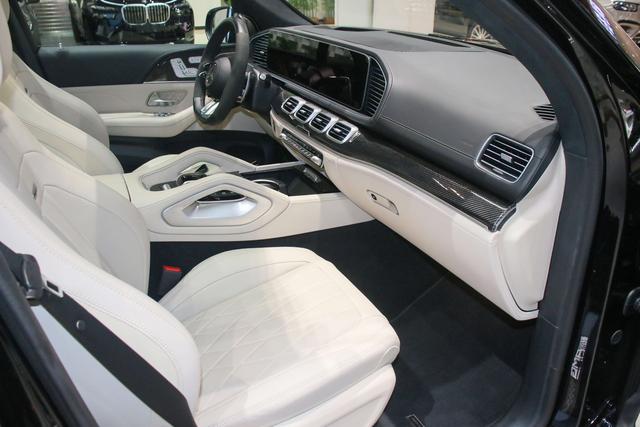 Mercedes-Benz GLS AMG 2024 car image #22