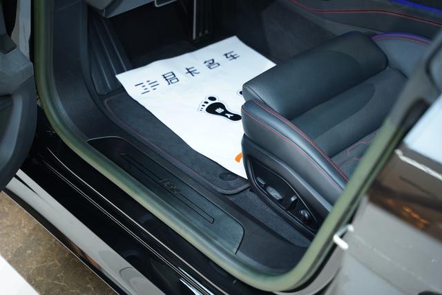 Audi RS e-tron GT 2023 car image #22