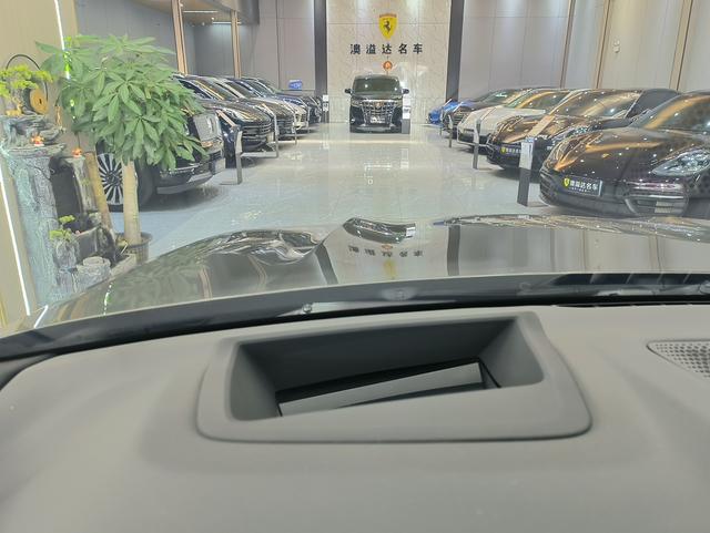 BMW X5 M 2020 immagine di auto #22