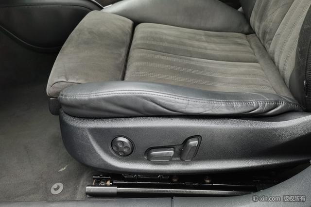 Audi S6 2013 car image #22