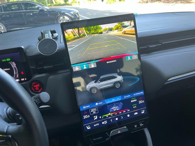 Honda e:NS1 2022 car image #22