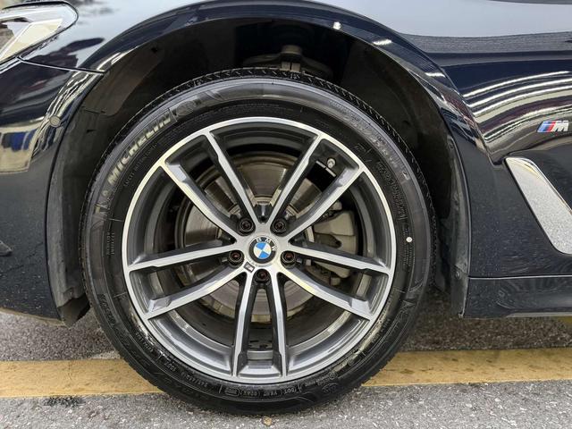 BMW X7 M60i 2022 car image #22