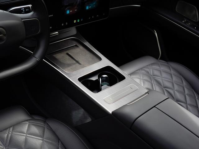 蔚来 蔚来ET9 2025 汽车图片 #22