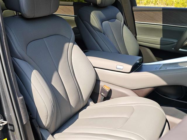 Denza N9 2025 #22 Denza N9 2025 car image #22