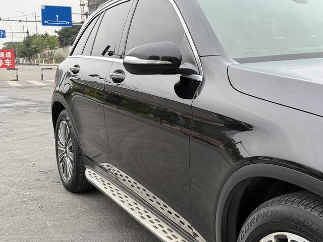 Mercedes-Benz GLC Class 2016 car image #22