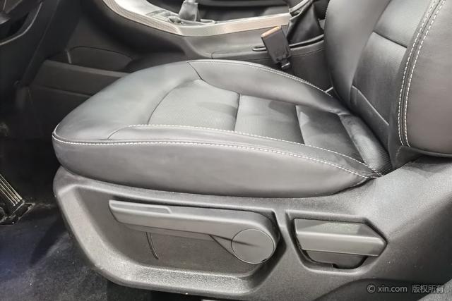 GEELY Emgrand GS 2018 car image #22