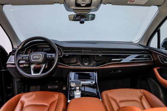 Audi Q7 2021 car image #22