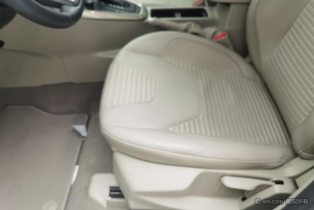 Ford Focus 2015 car image #22