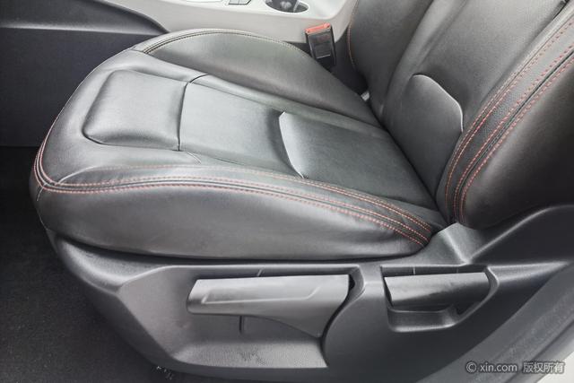 SWM斯威汽车 SWM斯威G01 2020 汽车图片 #22