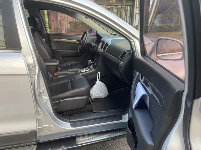 Chevrolet Captiva (Imported) 2011 car image #22