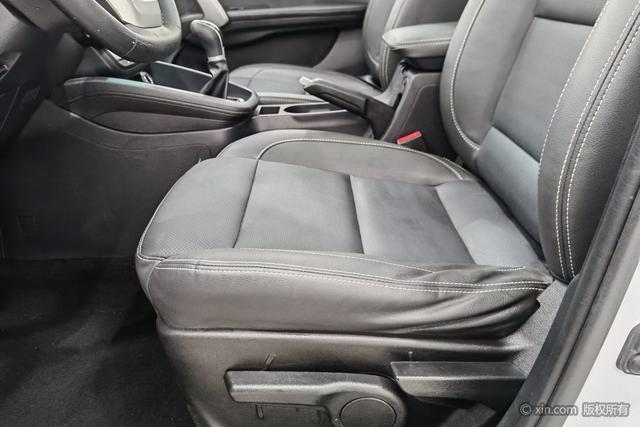 SWM斯威汽车 SWM斯威X7 2019 汽车图片 #22