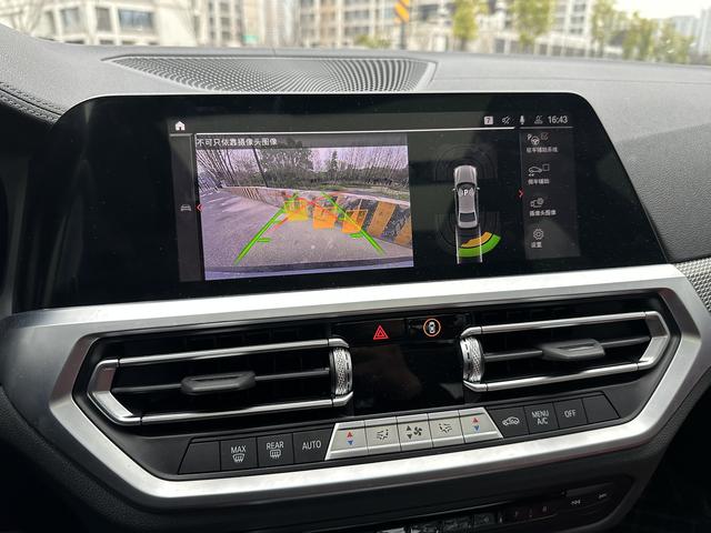 BMW 3 Series 2022 car image #22