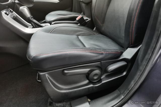 Suzuki S-Cross 2014 صورة سيارة #22