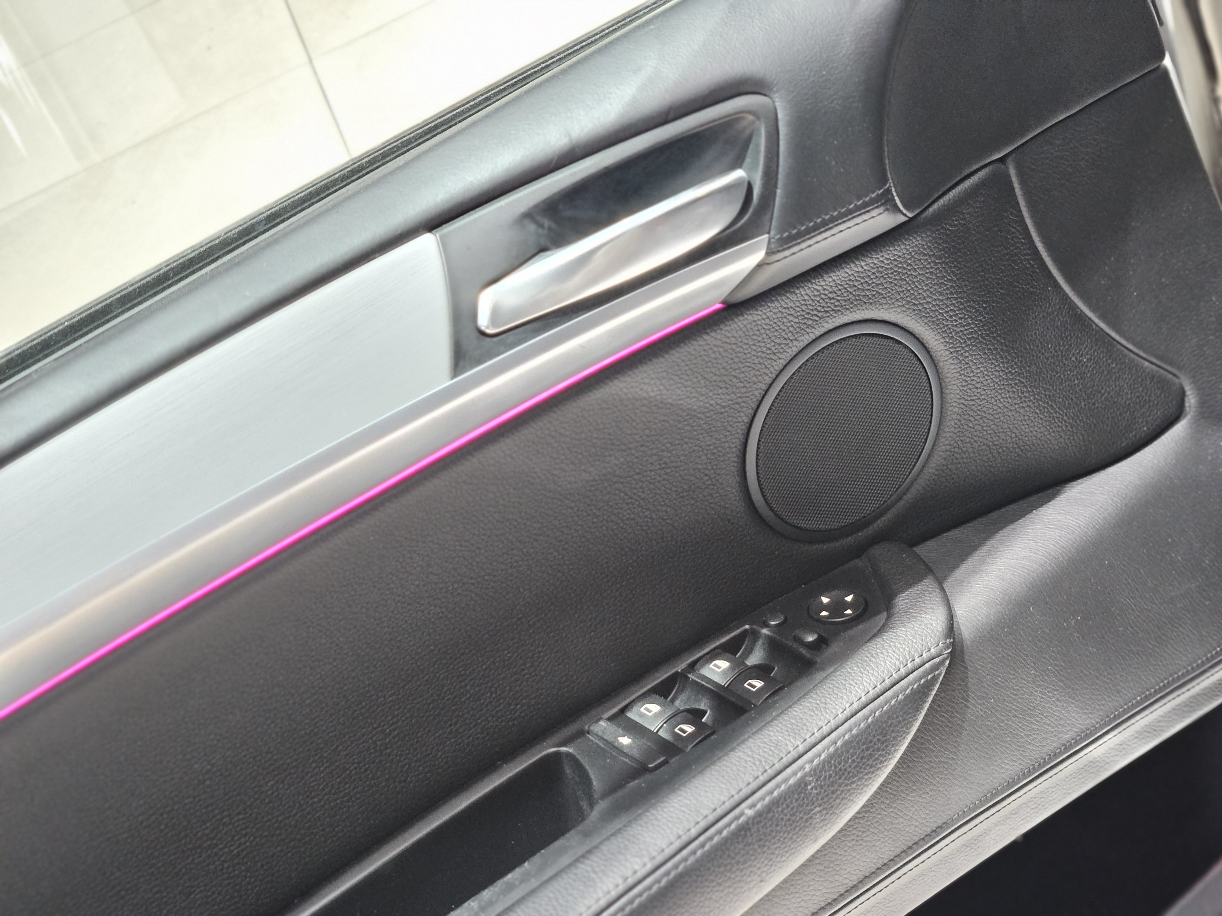 BMW X6 M 2010 immagine di auto #22