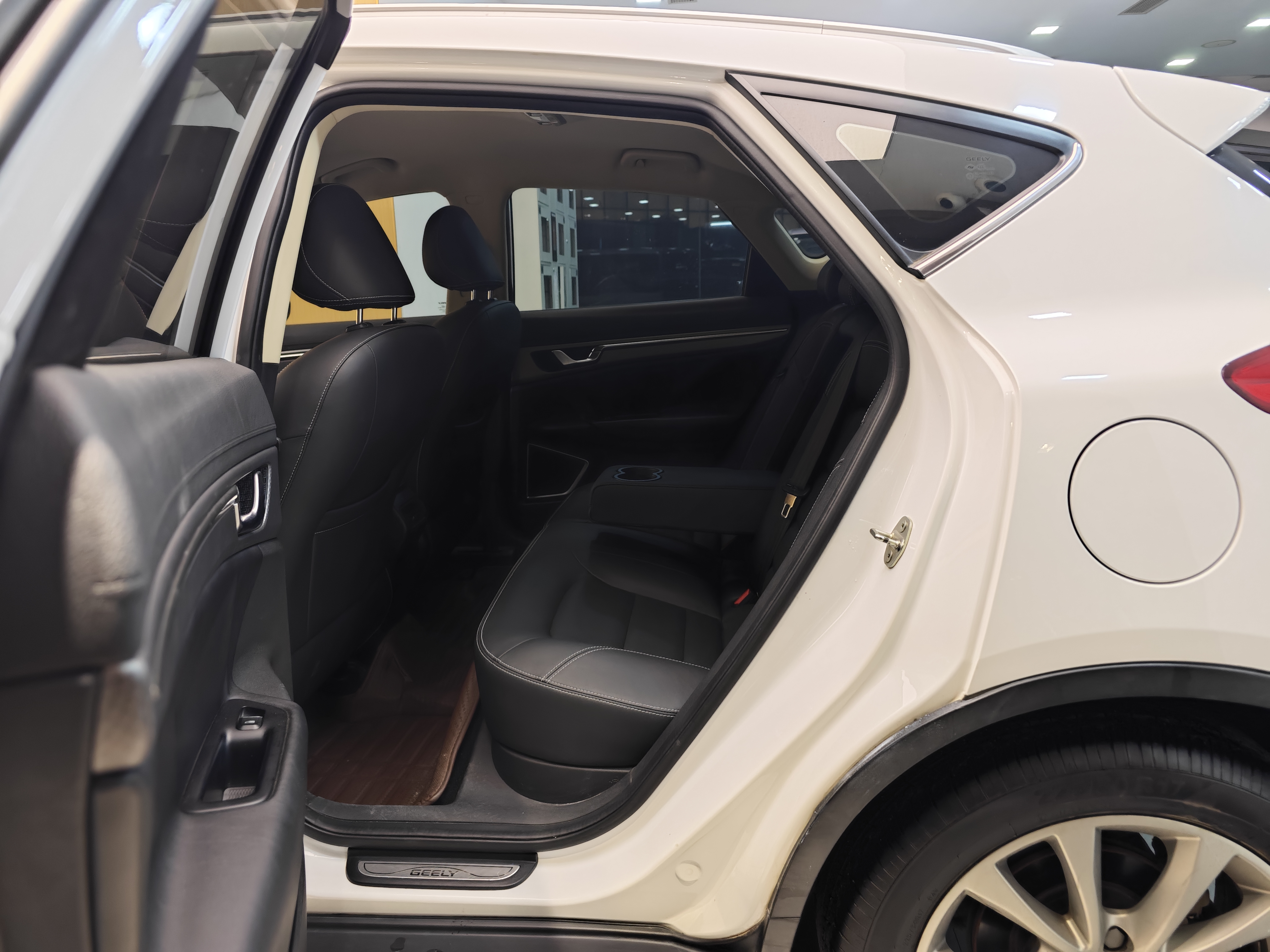GEELY 2017 car image #22