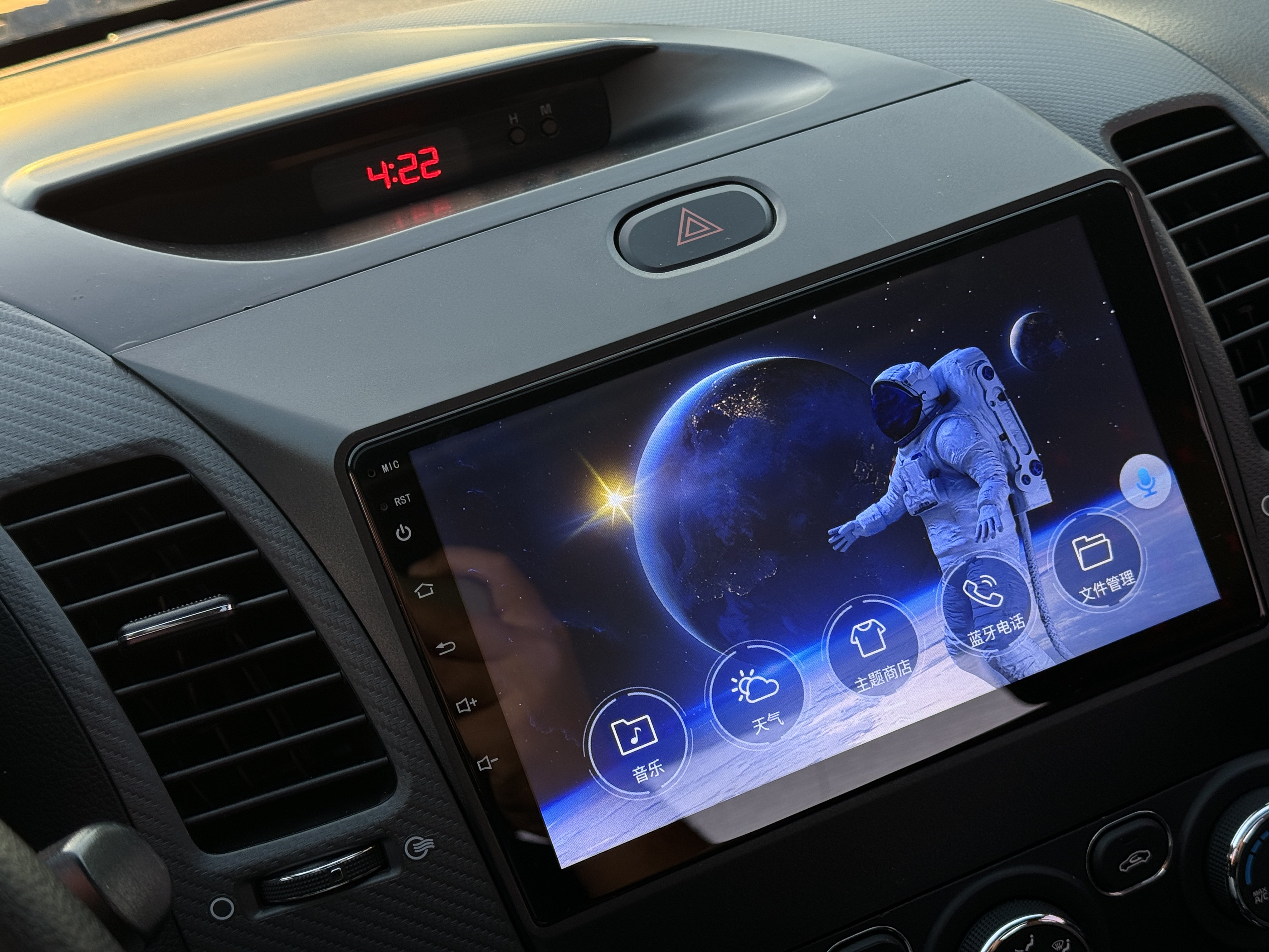 Kia K3 2017 #22 Kia K3 2017 car image #22