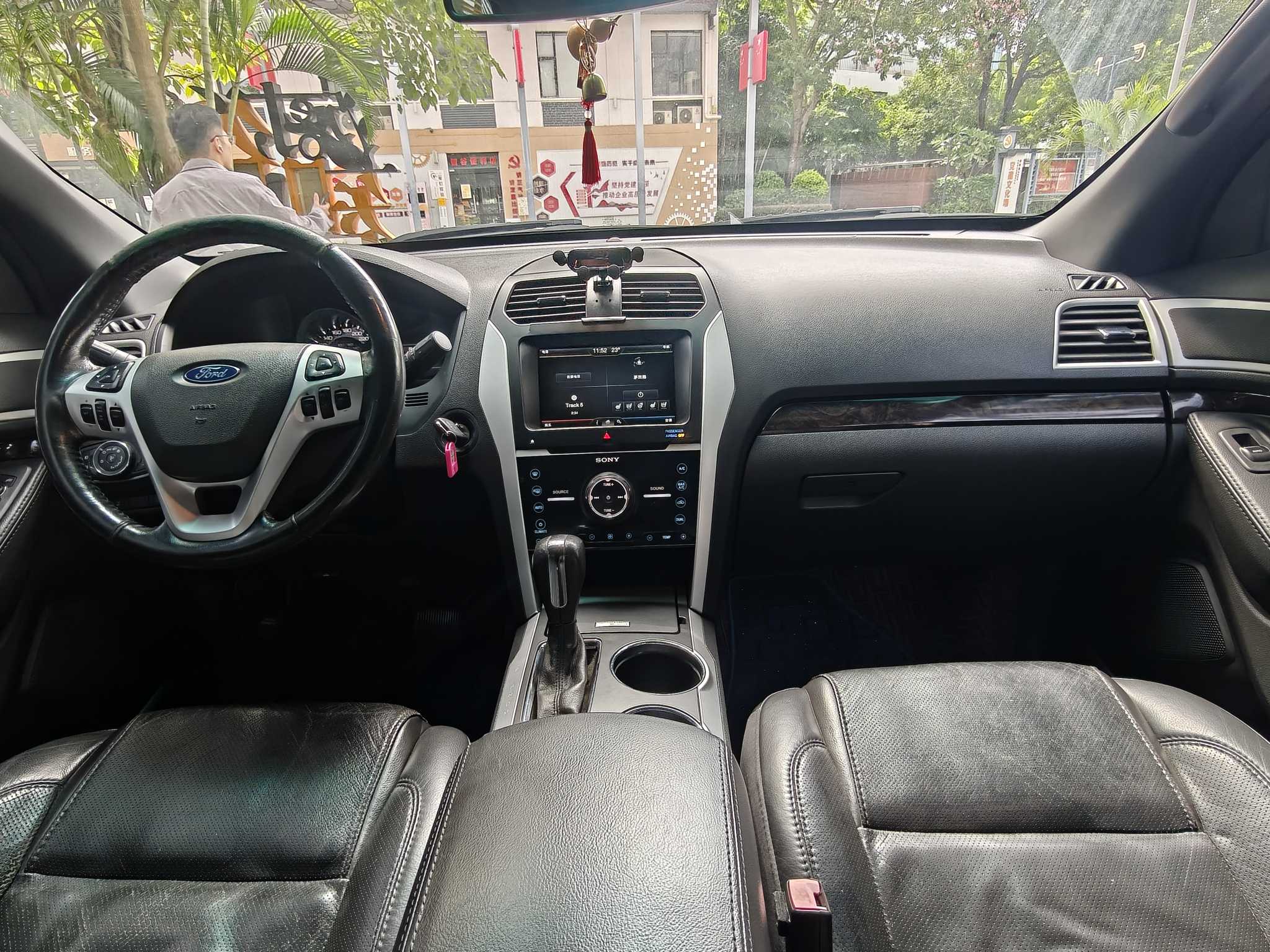 Ford Explorer (Imported) 2013 car image #22