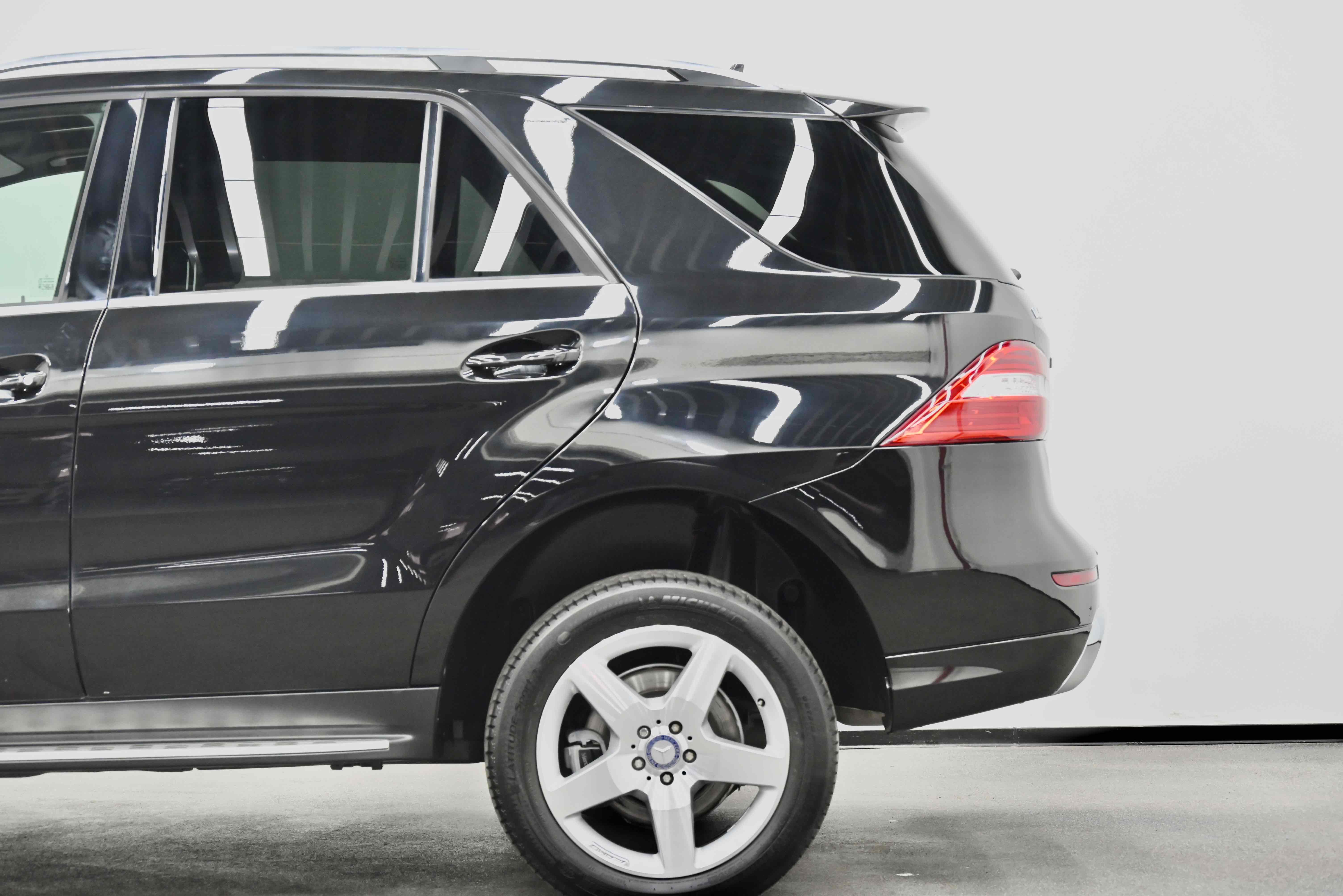 Mercedes-Benz M Class 2014 car image #22