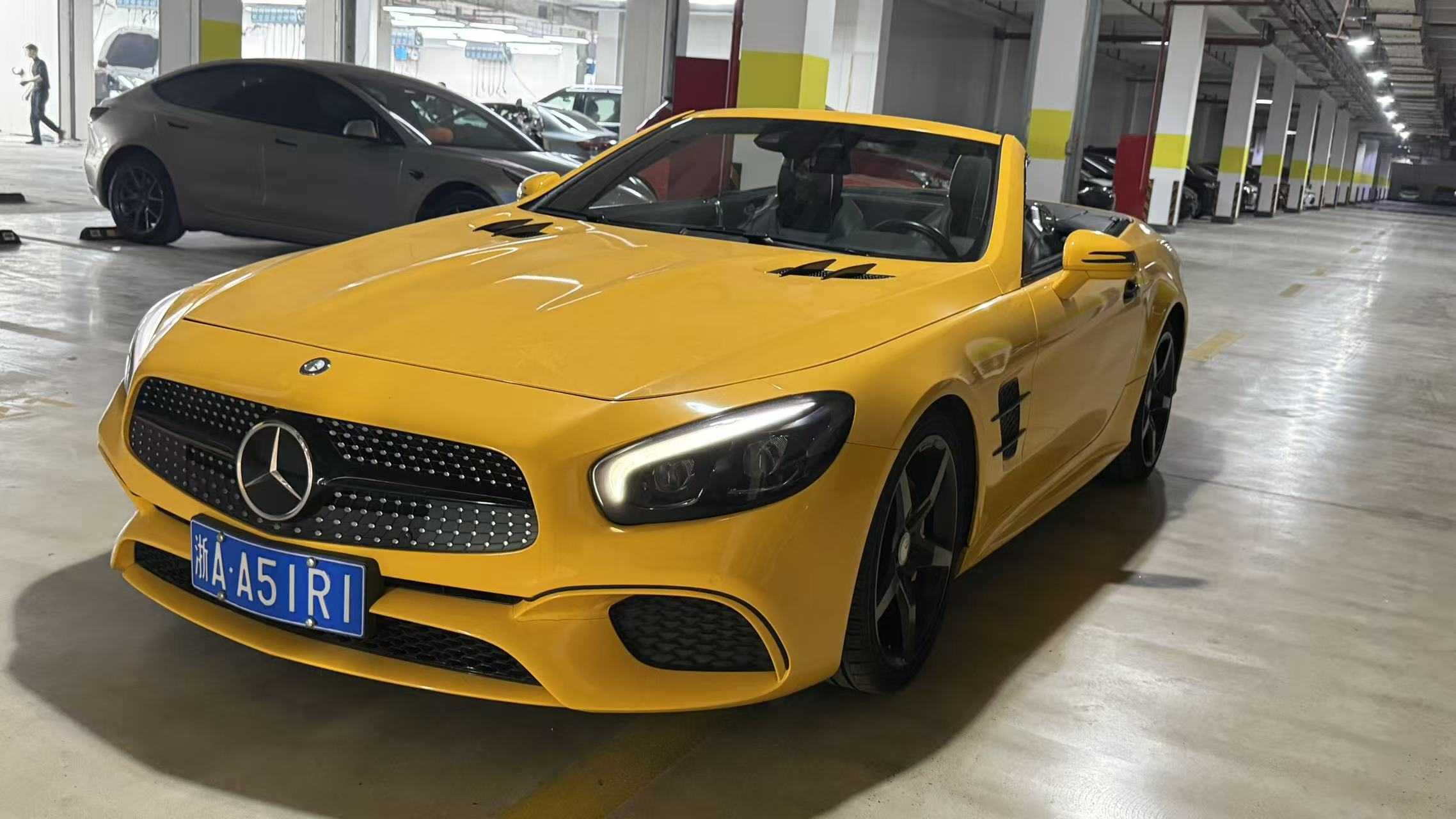 Mercedes-Benz SL Class 2017 car image #22