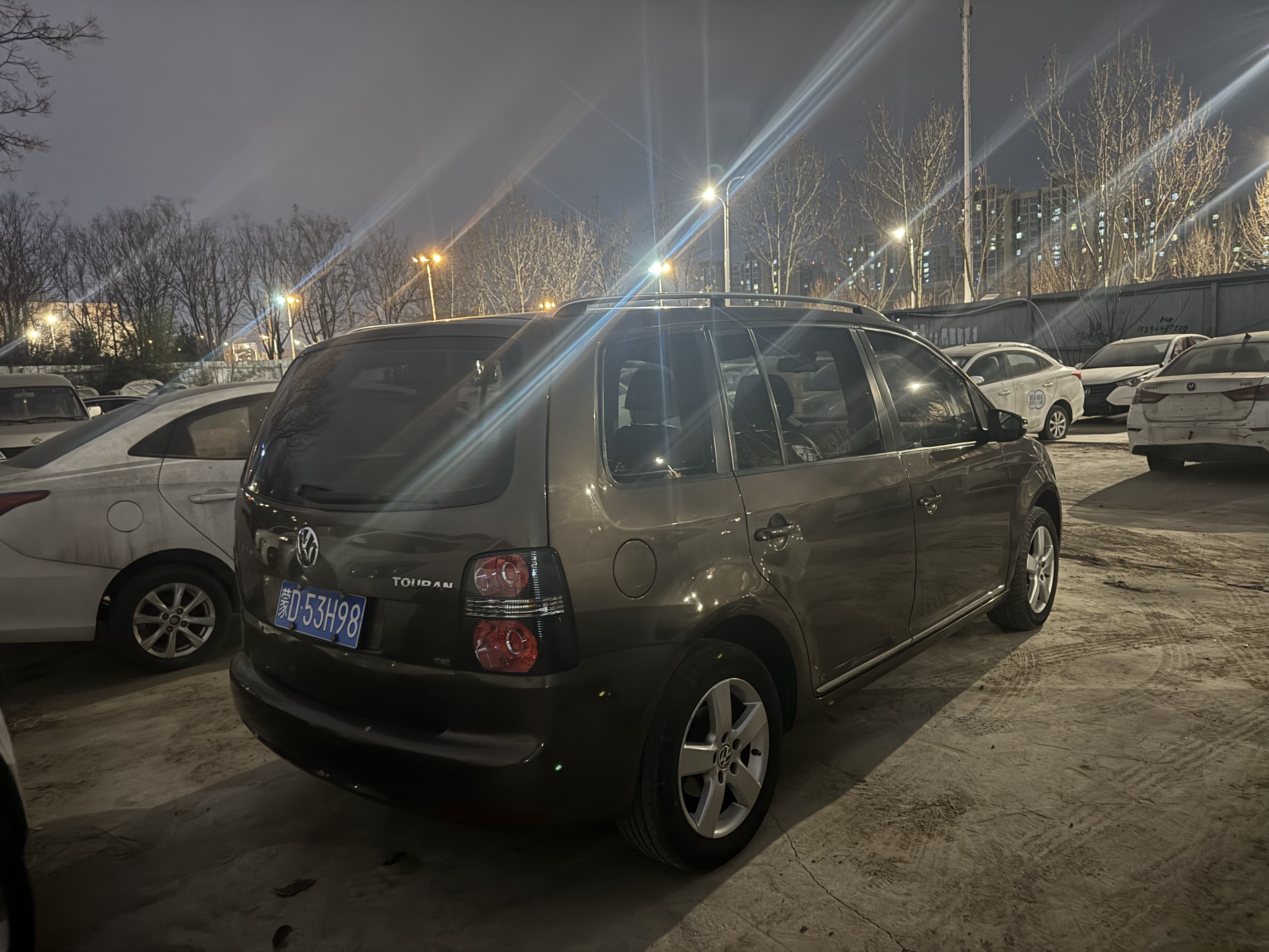 Volkswagen Touran 2013 car image #22