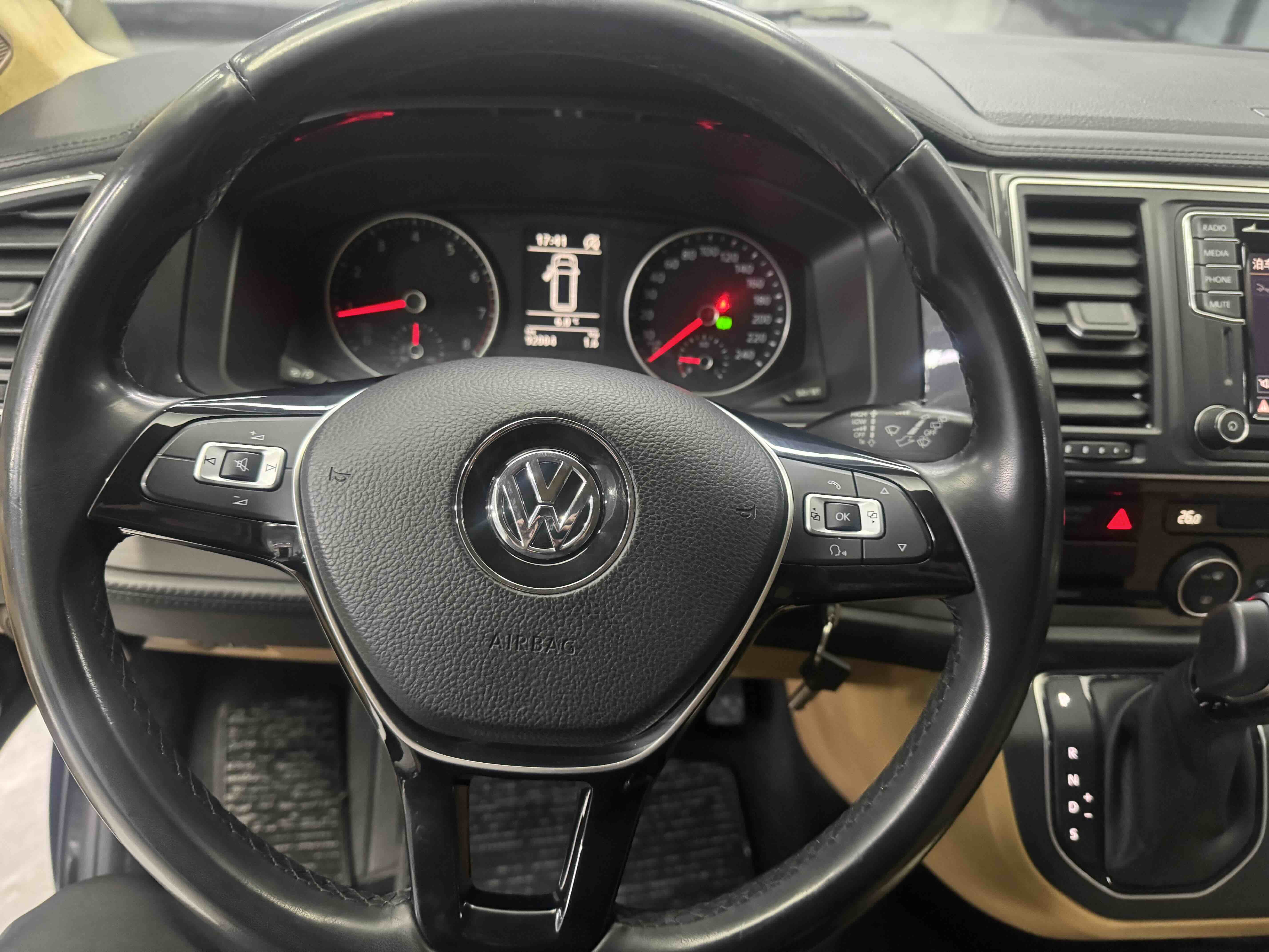 Volkswagen Caravelle 2018 #22 Volkswagen Caravelle 2018 car image #22