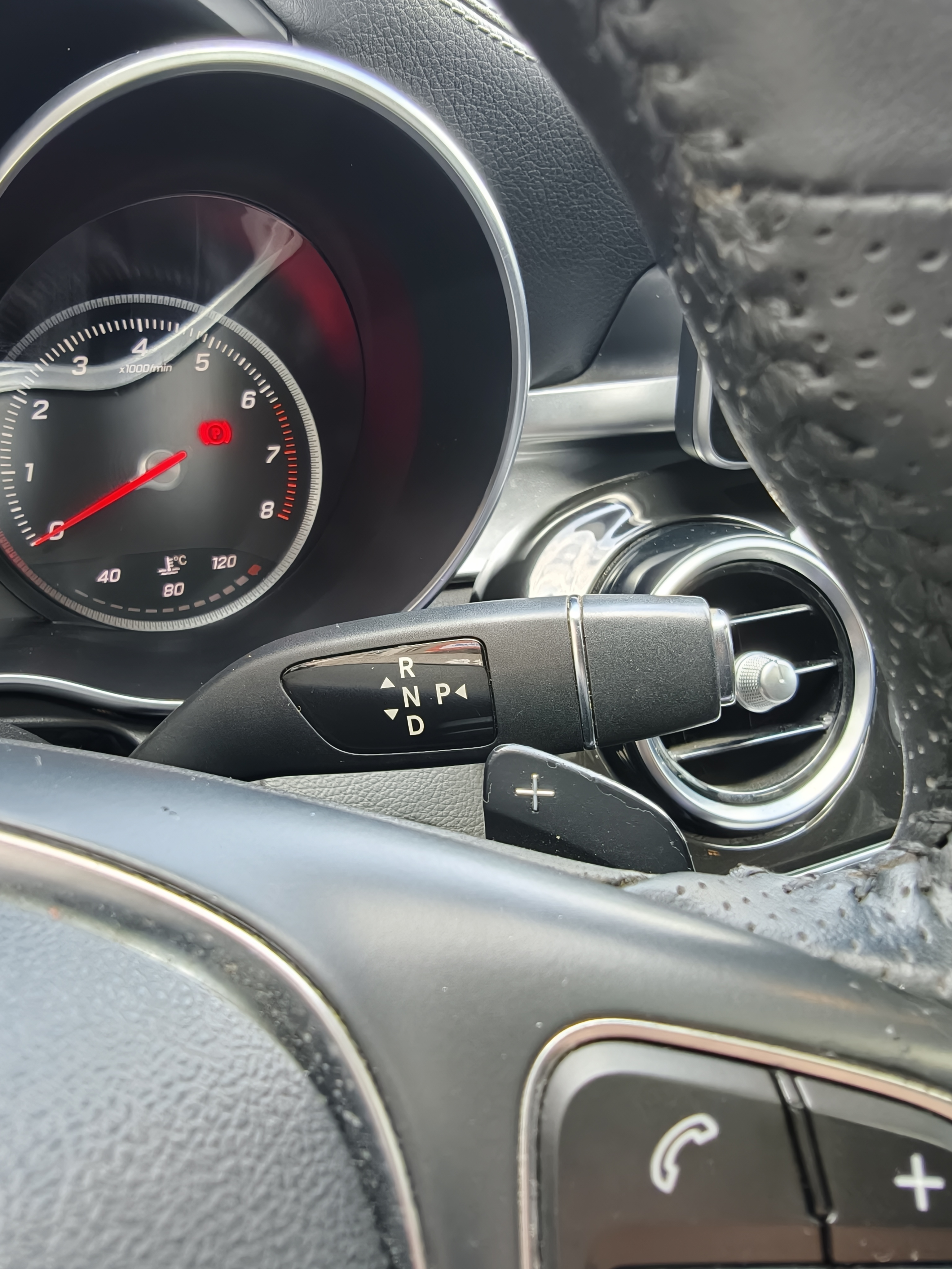 Mercedes-Benz C Class 2017 car image #22